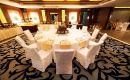 Wok in the Clouds Photo Wok in the Clouds Photo