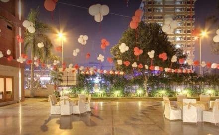 Aavaa Surya Continental Hotel Rajouri Garden Photo Aavaa Surya Continental Hotel Rajouri Garden Hotel in Rajouri Garden