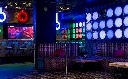 Beeyond Neighborhood Bar Andheri Photo Beeyond Neighborhood Bar Andheri Lounge in Andheri