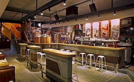 Brewbot Eatery & Pub Brewery Andheri Photo Brewbot Eatery & Pub Brewery Andheri Lounge in Andheri