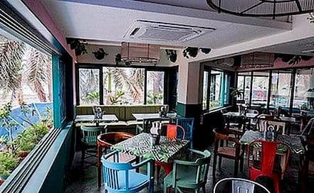 Carter Road Social Bandra Photo Carter Road Social Bandra Lounge in Bandra