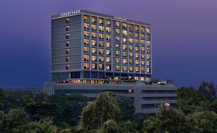 Courtyard Ahmedabad Sindhu Bhavan Road Bodakdev Photo Courtyard Ahmedabad Sindhu Bhavan Road Bodakdev 5 Star Hotel in Bodakdev