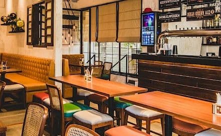 Effingut Bandra Photo Effingut Bandra Lounge in Bandra