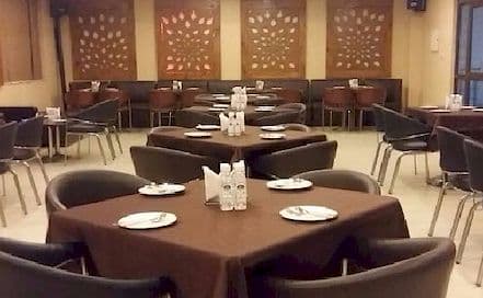 Essel Tower Club DLF Phase II Photo Essel Tower Club DLF Phase II AC Banquet Hall in DLF Phase II