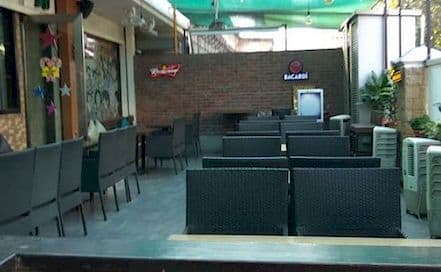 Fingers Cross Andheri Photo Fingers Cross Andheri Lounge in Andheri