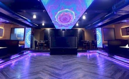 Flux - Resto Bar Bandra Photo Flux - Resto Bar Bandra Lounge in Bandra