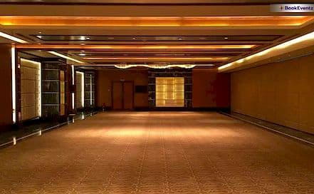 Gokulam Grand Hotel and Spa Bel Road Photo Gokulam Grand Hotel and Spa Bel Road Hotel in Bel Road