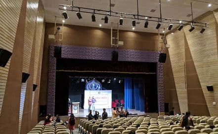 Guru Nanak College Sion Photo Guru Nanak College Sion AC Banquet Hall in Sion