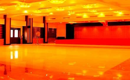 Guru Nanak College Sion Photo Guru Nanak College Sion AC Banquet Hall in Sion