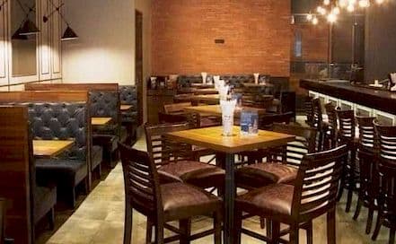 Harry's Bar + Cafe Kurla Kurla Photo Harry's Bar + Cafe Kurla Kurla Lounge in Kurla