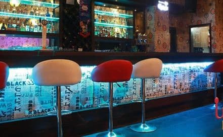 Hooters Cafe - Lounge & Terrace Gurgaon Photo Hooters Cafe - Lounge & Terrace Gurgaon Veg Banquets in Gurgaon