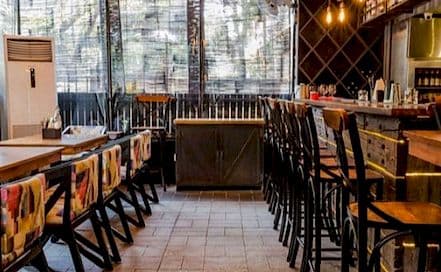 Hopscotch - Bar & Brasserie Bandra Photo Hopscotch - Bar & Brasserie Bandra Lounge in Bandra