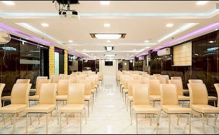 Hotel Glorious RimRocks Palace Topsia Photo Hotel Glorious RimRocks Palace Topsia Hotel in Topsia