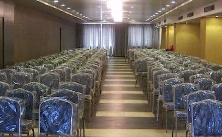 Hotel Maan Residency Bodakdev Photo Hotel Maan Residency Bodakdev Hotel in Bodakdev