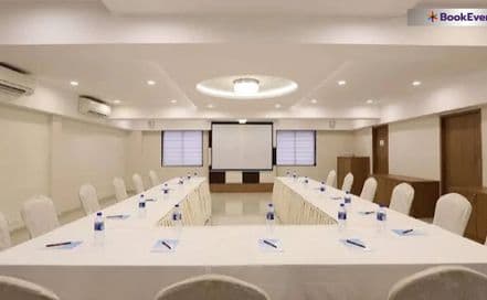Hotel Silver Inn Andheri East Photo Hotel Silver Inn Andheri East Hotel in Andheri East