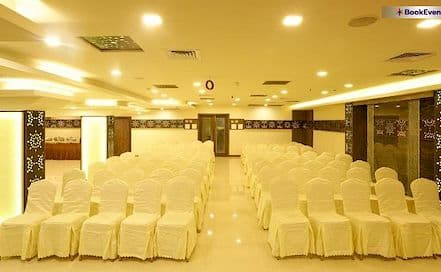 Hotel SRR Grand Perungalathur Photo Hotel SRR Grand Perungalathur Hotel in Perungalathur