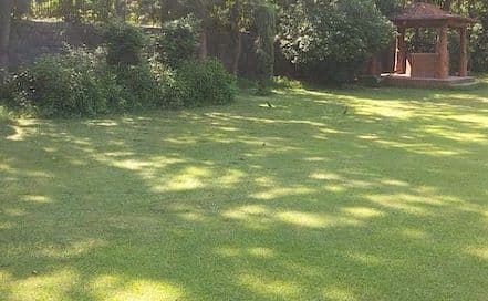 Luxury Farmhouse Chattarpur Photo Luxury Farmhouse Chattarpur Party Lawns in Chattarpur