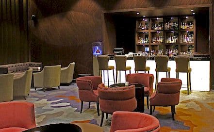 Malties - Radisson Blu Bengaluru Marathahalli Photo Malties - Radisson Blu Bengaluru Marathahalli Lounge in Marathahalli