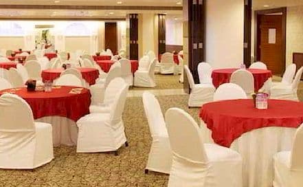 Mapple Emerald NH-8 Photo Mapple Emerald NH-8 Hotel in NH-8