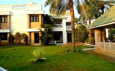 Peakland Hotels And Resorts Uthandi Photo Peakland Hotels And Resorts Uthandi Party Lawns in Uthandi