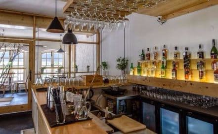 Perch Wine & Coffee Bar Chanakyapuri Photo Perch Wine & Coffee Bar Chanakyapuri Lounge in Chanakyapuri