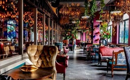 Plum by Bent Chair Lower Parel Photo Plum by Bent Chair Lower Parel Lounge in Lower Parel