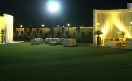 Raakesh Farms Chattarpur Photo Raakesh Farms Chattarpur Party Lawns in Chattarpur