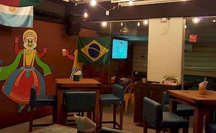 SamBar Pub & Kitchen Khar Photo SamBar Pub & Kitchen Khar Lounge in Khar