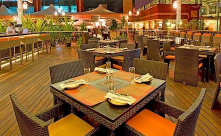 Sanchez Lavelle Road Photo Sanchez Lavelle Road Lounge in Lavelle Road