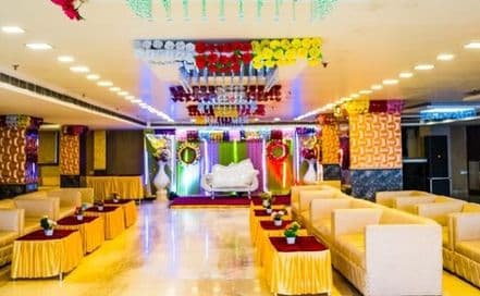Supreme Residency Vivek Vihar Photo Supreme Residency Vivek Vihar AC Banquet Hall in Vivek Vihar