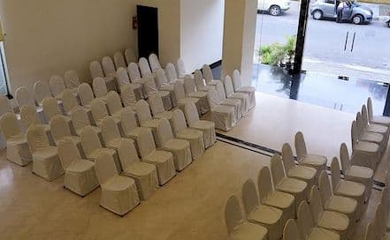 Terrece Gardan of Sagar Vajra Jayanagar Photo Terrece Gardan of Sagar Vajra Jayanagar AC Banquet Hall in Jayanagar