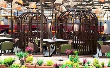 The Bar Stock Exchange Link Road Malad Photo The Bar Stock Exchange Link Road Malad Lounge in Malad