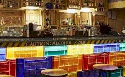 The Bar Terminal Fort Photo The Bar Terminal Fort Lounge in Fort