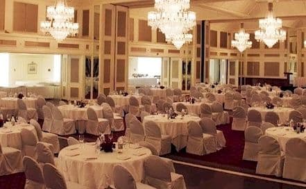 The Oberoi Hotel Nariman Point Photo The Oberoi Hotel Nariman Point Hotel in Nariman Point