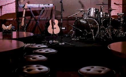 The Stables Andheri Photo The Stables Andheri Lounge in Andheri