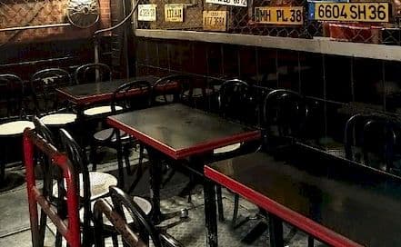 Toto's Garage Bandra Photo Toto's Garage Bandra Lounge in Bandra