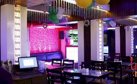 Vakaoo Sports Lounge Borivali Photo Vakaoo Sports Lounge Borivali Lounge in Borivali