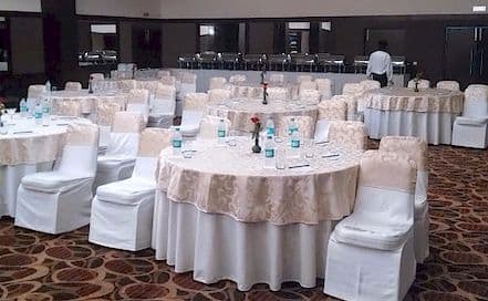 Hotel Vibe By The Lalit Traveller Badarpur Photo Hotel Vibe By The Lalit Traveller Badarpur AC Banquet Hall in Badarpur