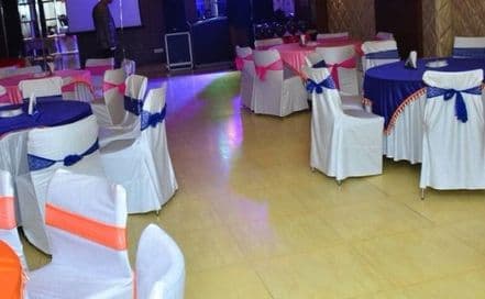 Yellow White Residency DLF Phase II Photo Yellow White Residency DLF Phase II Hotel in DLF Phase II